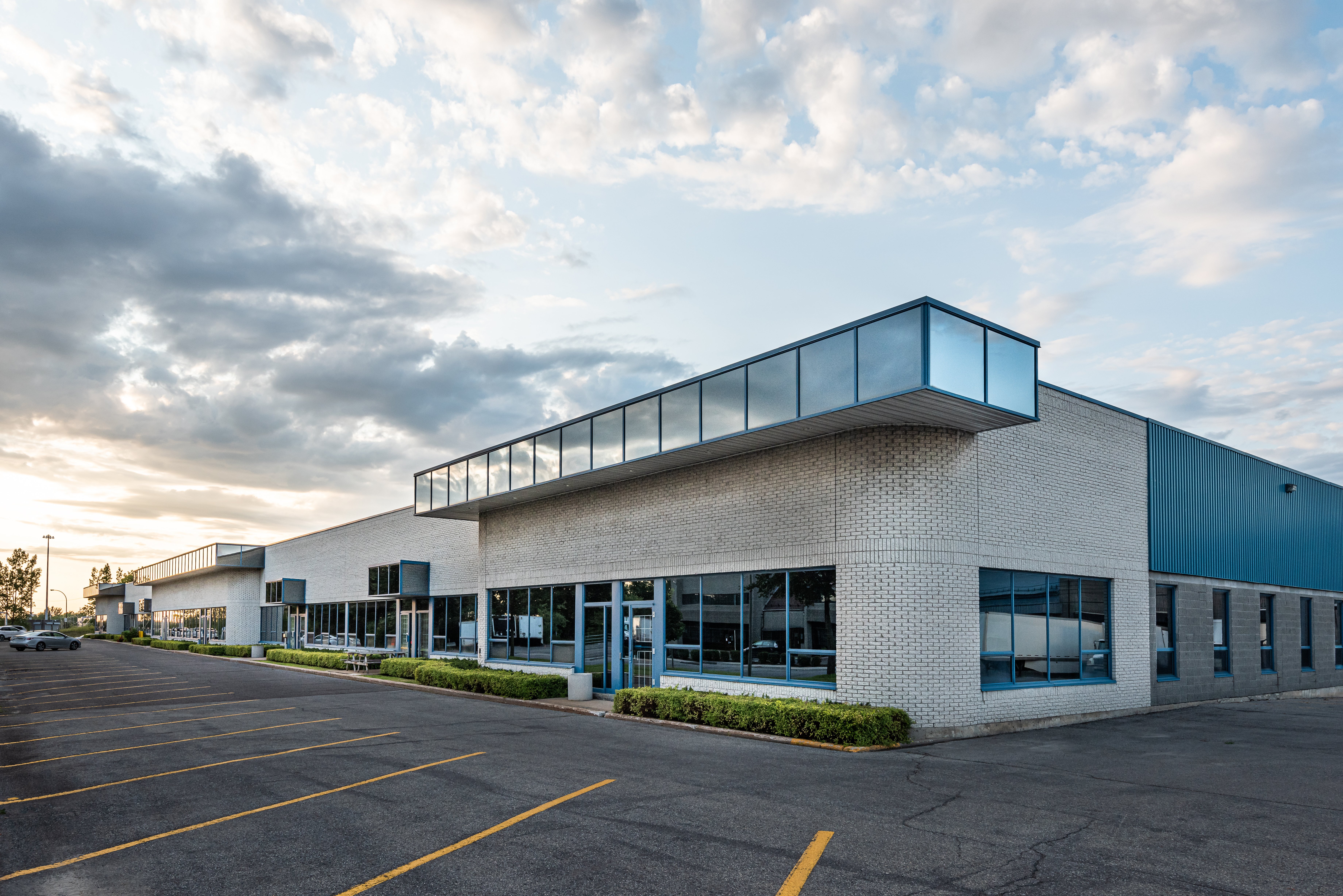 Commercial real estate building for lease 